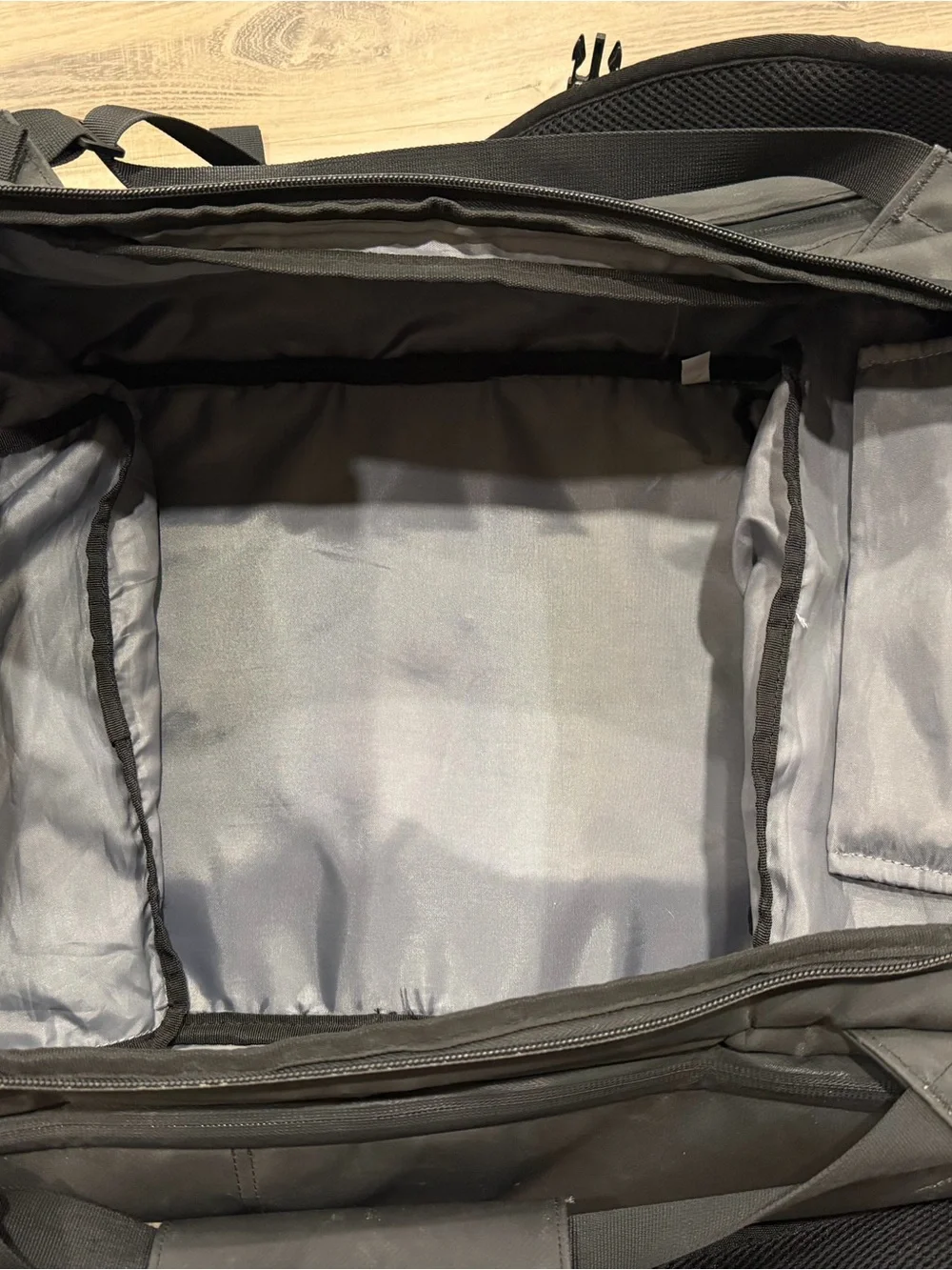 Nomatic 40L Black Travel Bag